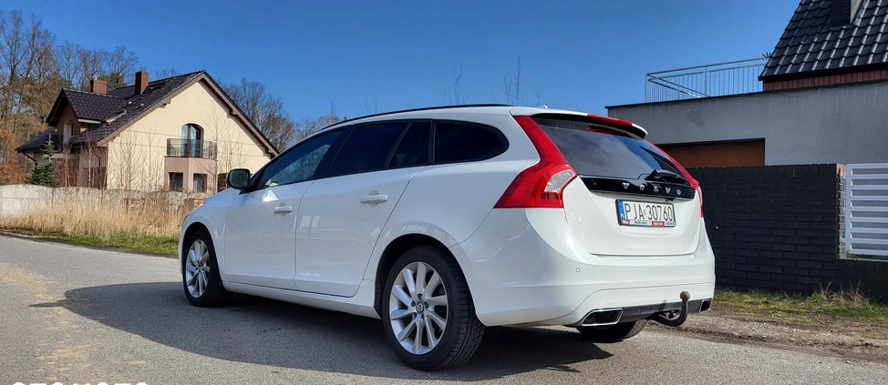 Volvo V60 cena 39900 przebieg: 299666, rok produkcji 2016 z Jarocin małe 79
